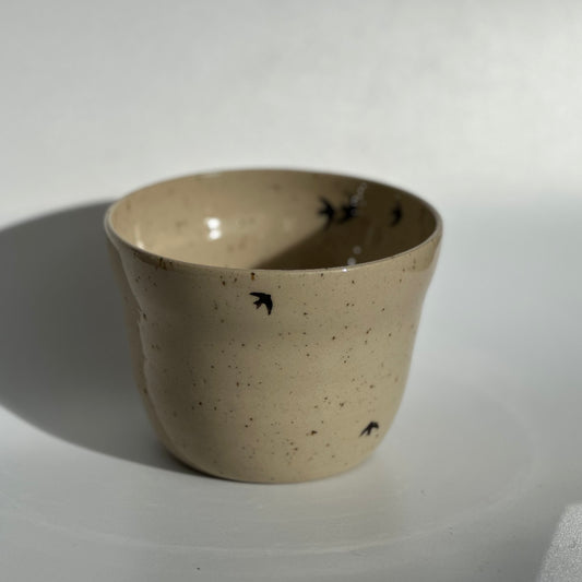 Svalekop med prikker